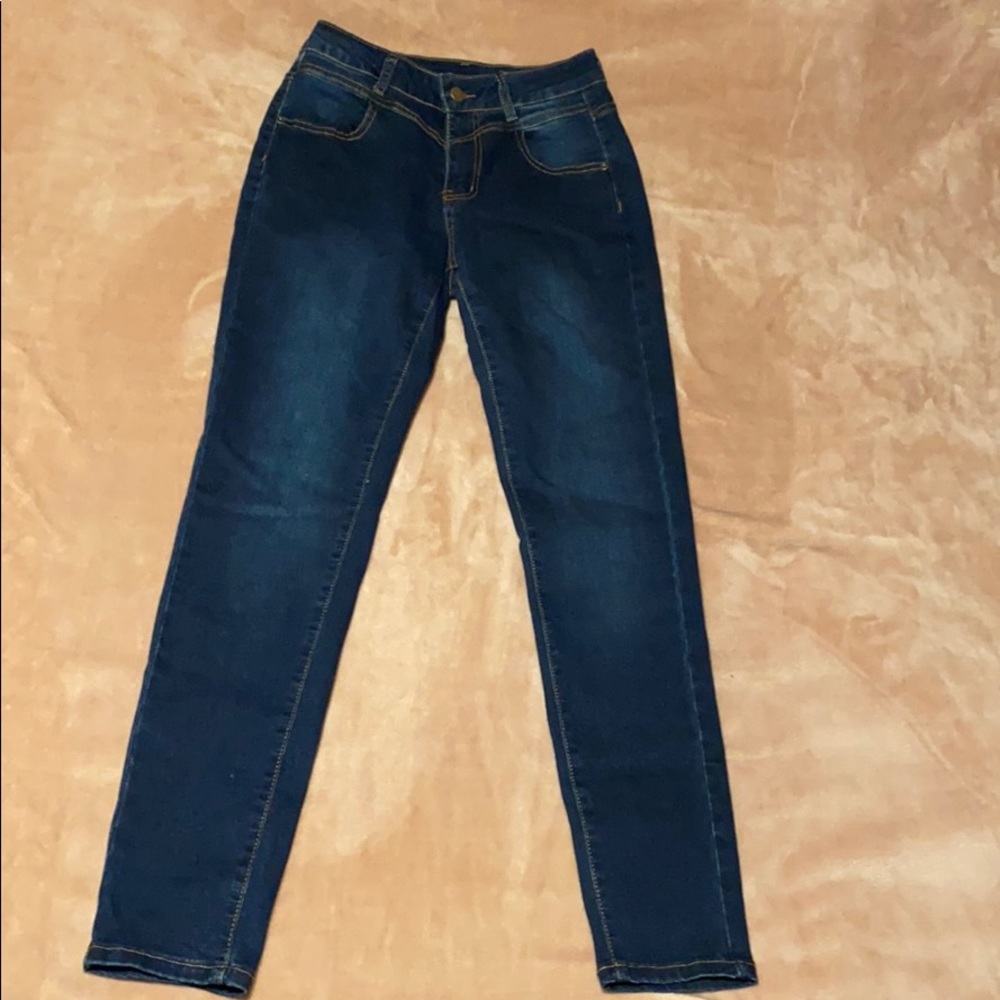 High waisted jeans